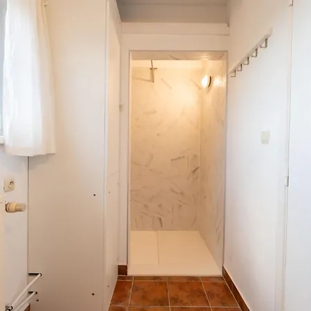 Hébergement de vacances Polderzicht With Parking By Interhome